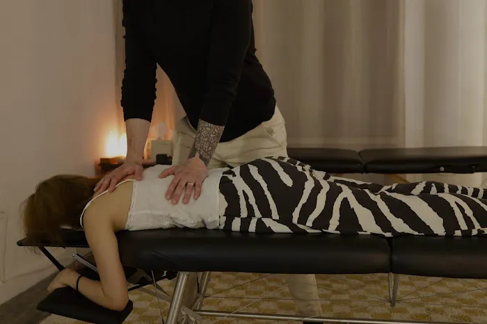 Alternative Space Chiropractic Picture 8