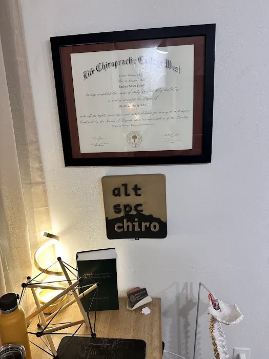 Alternative Space Chiropractic Picture 10