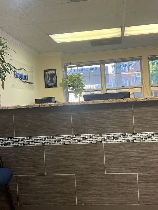 Berglund Chiropractic & Wellness LLC Picture 6
