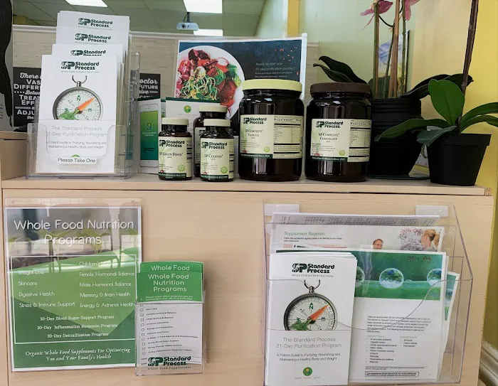 Compassion Chiropractic Office 仁愛脊椎康復中心 Picture 3