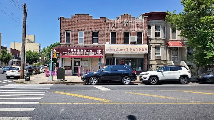 Compassion Chiropractic Office 仁愛脊椎康復中心 Picture 9