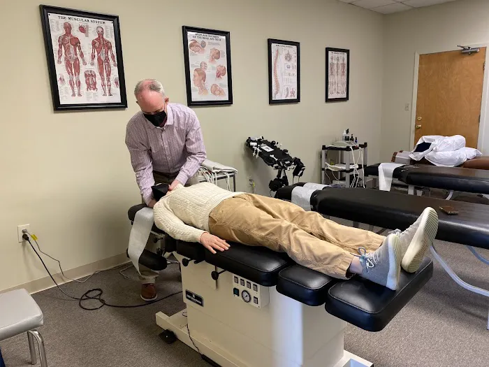 Bloomfield Spine & Injury Center Picture 5