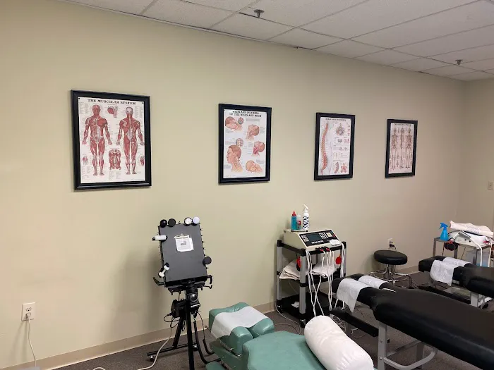 Bloomfield Spine & Injury Center Picture 9