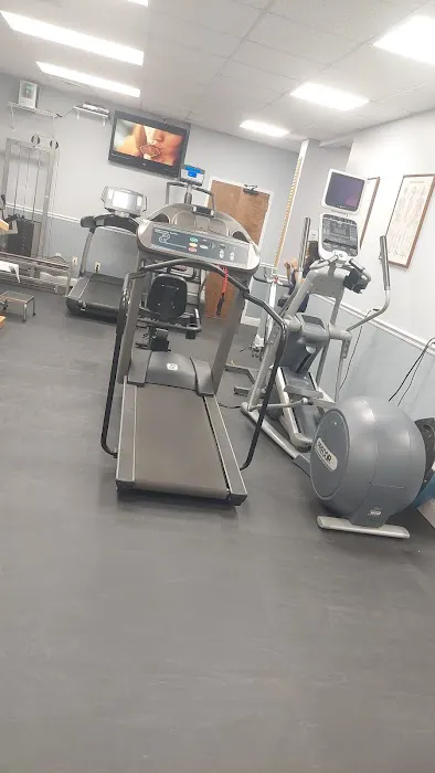 Suburban Orthopaedic Med Center Picture 3