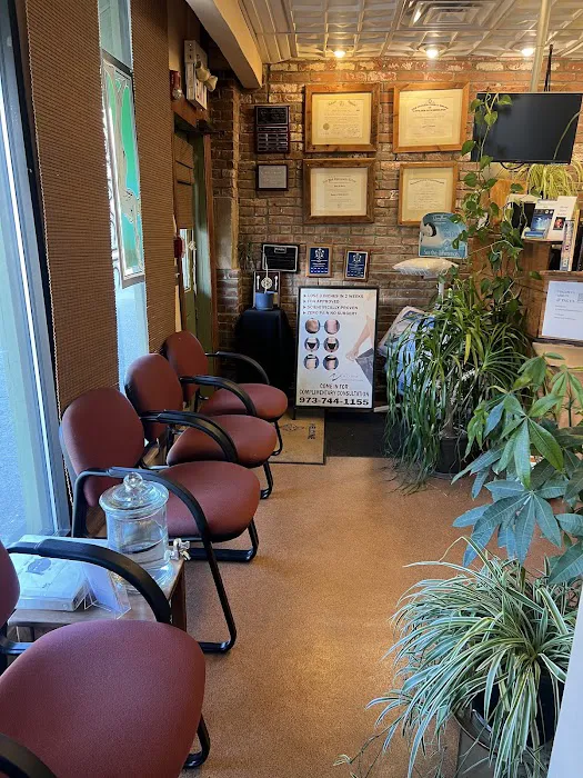 Integrated Healthcare of Montclair - Dr. Tyran G. Mincey, DC Board Certified Applied Kinesiologist, Master herbalist Picture 3