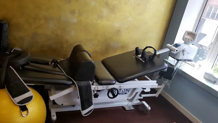 Eshanov Chiropractic Picture 4