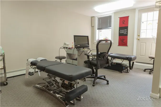 Clinical Nutrition and Chiropractic (Brooklyn Integrative Health Care) Picture 4