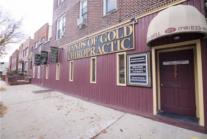 Hands of Gold Chiropractic Picture 3