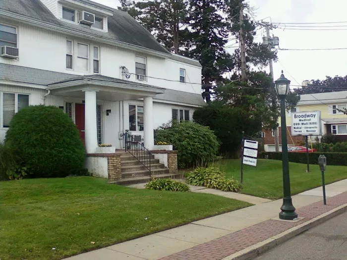 Dr Jeffrey Siegel Chiropractor Picture 1