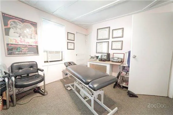 Dr. Adam Nachmias - Nachmias Chiropractic Picture 9