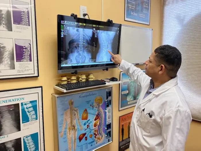 Pereira Chiropractic / Vida Chiropractic Picture 7