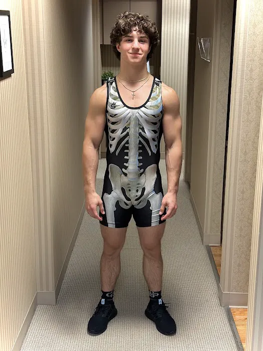 Disc, Sport and Spine Center of Morris Picture 3