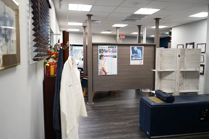 Salem Chiropractic Center Picture 4