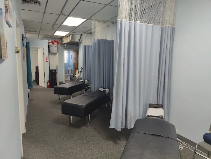 Darcy Chiropractic: Best Chiropractor Uniondale, Chronic Pain Management and Neck Pain Specialist Merrick Picture 1