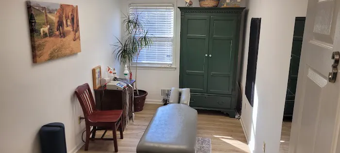 A & W Chiropractic Center Picture 2