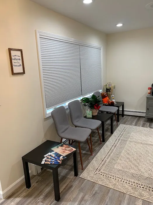 Healthy Spine Chiropractic P.C. : Dr. Lauren Kronowitz Picture 8