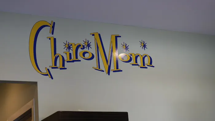 Chiromom Picture 5