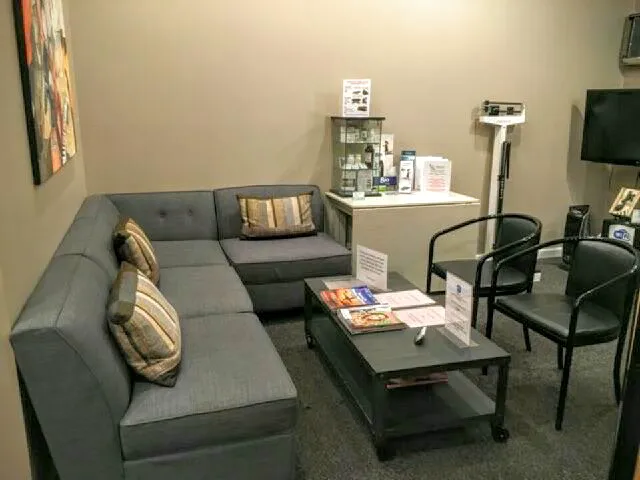 Charschan Chiropractic And Sports Injury Associates Picture 3