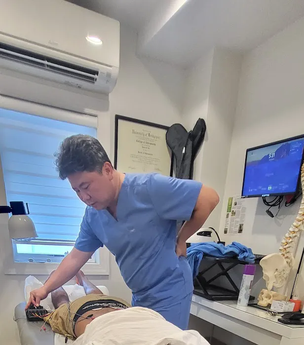 Robert Lee Integrative Chiropractic & Acupuncture Picture 1