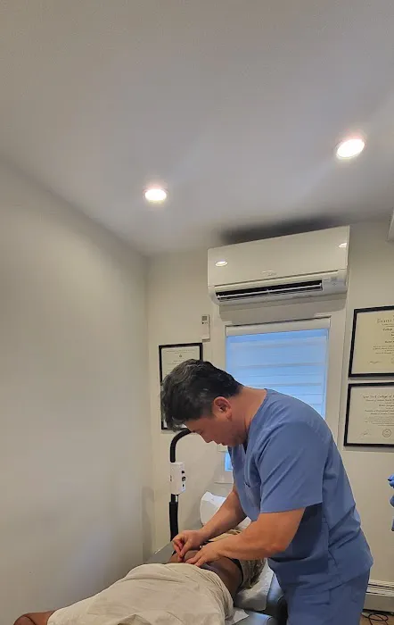 Robert Lee Integrative Chiropractic & Acupuncture Picture 10
