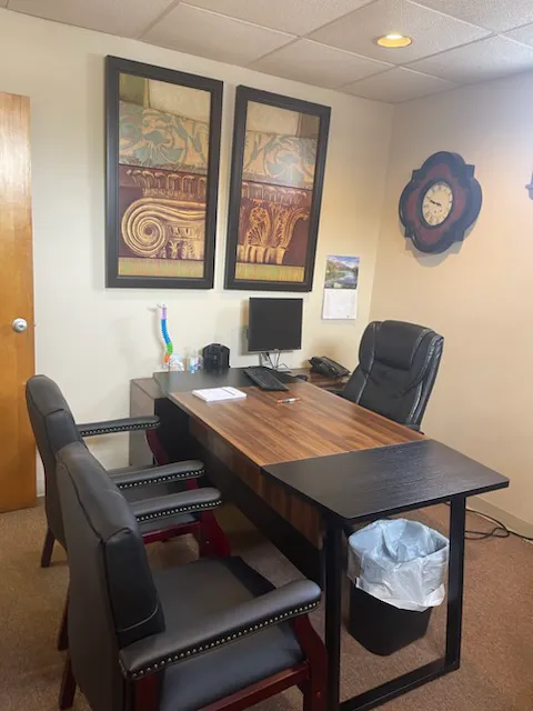 Broadway Chiropractic | Dr. Michael Gramse | Physical Therapy & Chiropractic Picture 6