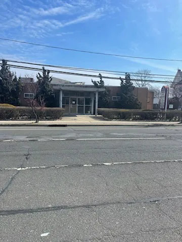 Broadway Chiropractic | Dr. Michael Gramse | Physical Therapy & Chiropractic Picture 5