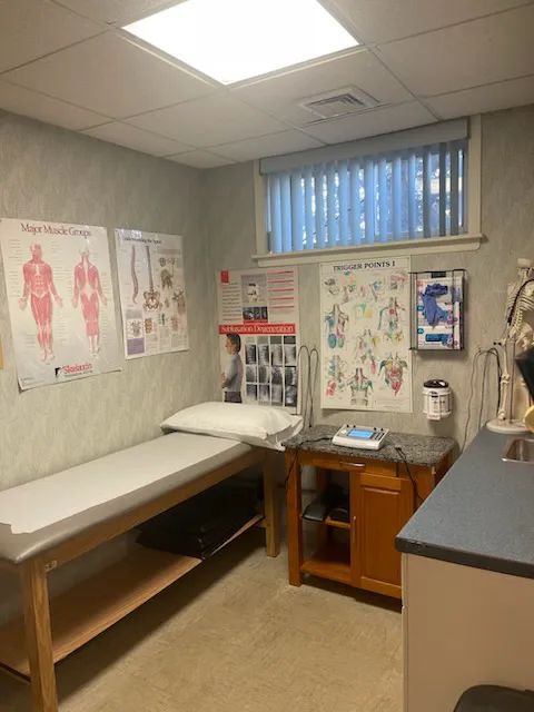 Broadway Chiropractic | Dr. Michael Gramse | Physical Therapy & Chiropractic Picture 7