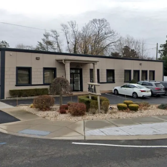 Suffolk Physical Therapy & Chiropractic Picture 9