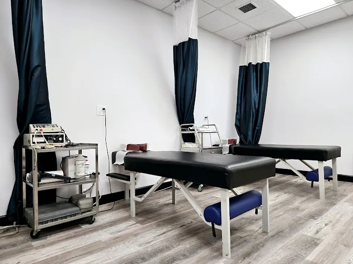 Suffolk Physical Therapy & Chiropractic Picture 8