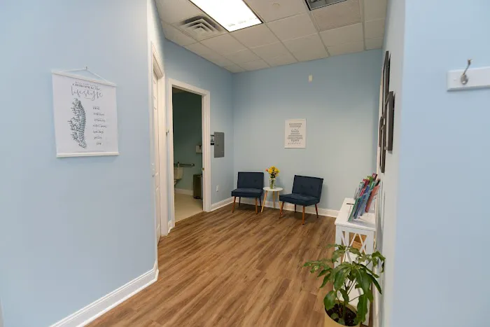 Hand in Hand Chiropractic Picture 6