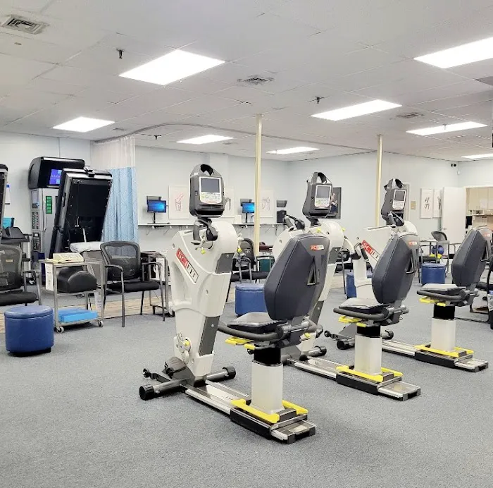 Suffolk Physical Therapy & Chiropractic Picture 3