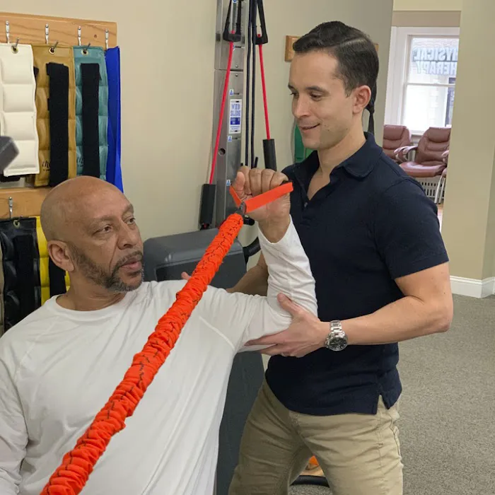 Grossman Chiropractic & Physical Therapy Picture 2