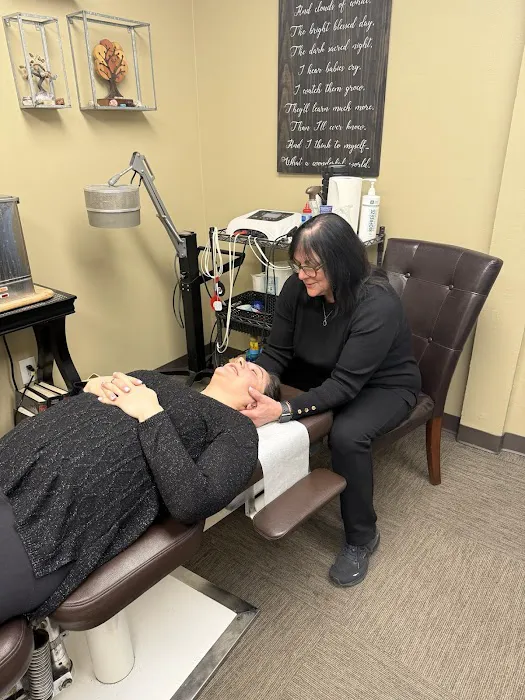 Commack Chiropractic Care Picture 4