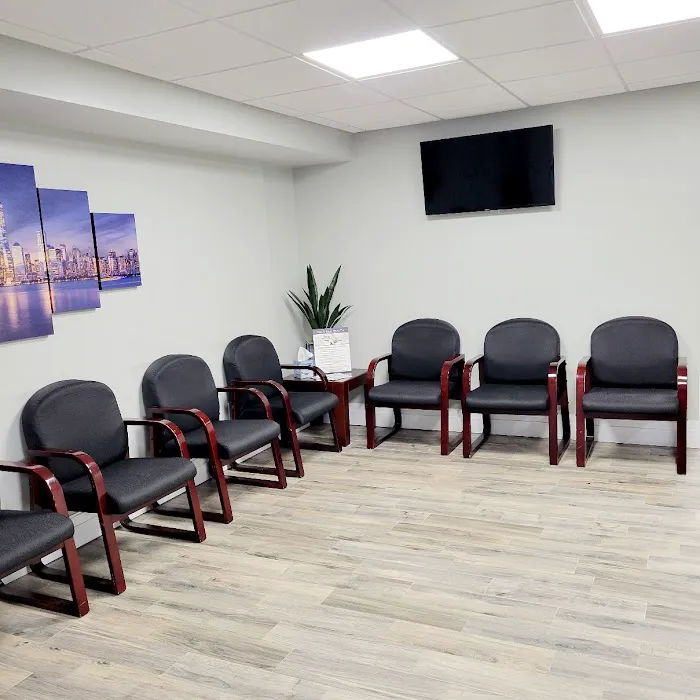 Suffolk Physical Therapy & Chiropractic Picture 10