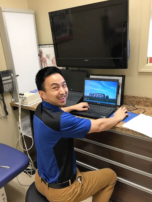 Block Sports Chiropractic and Physical Therapy Picture 7