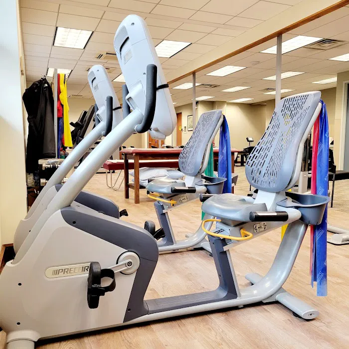 Suffolk Physical Therapy & Chiropractic Picture 10