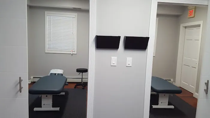 HealthBridge Chiropractic Picture 10