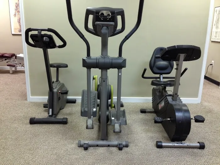 Floral Vale Chiropractic: Dr. Brian Hymowitz Picture 2