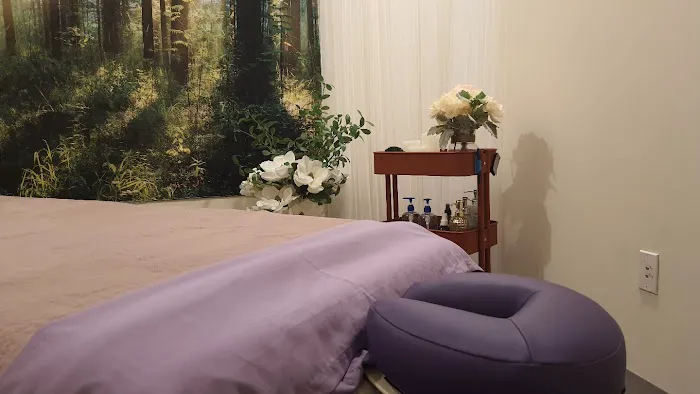 Happy chiropractic & wellness center Picture 5