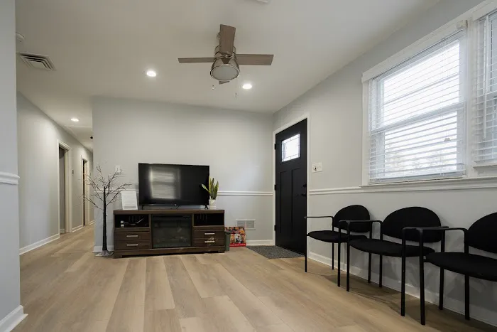 Advanced Chiropractic & Rehab Center Picture 9