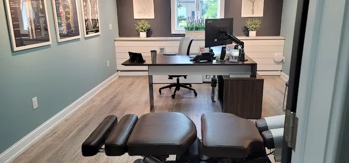 Azzatori Chiropractic Picture 1