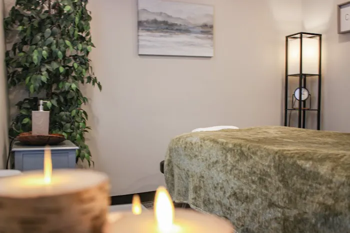 Active Care Chiropractic & Rehabilitation Picture 2