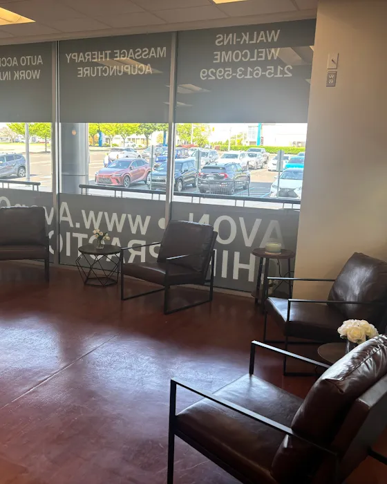 Avon Chiropractic Injury Centers Picture 9
