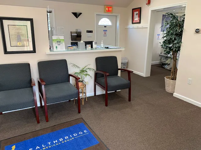 HealthBridge Chiropractic Picture 7
