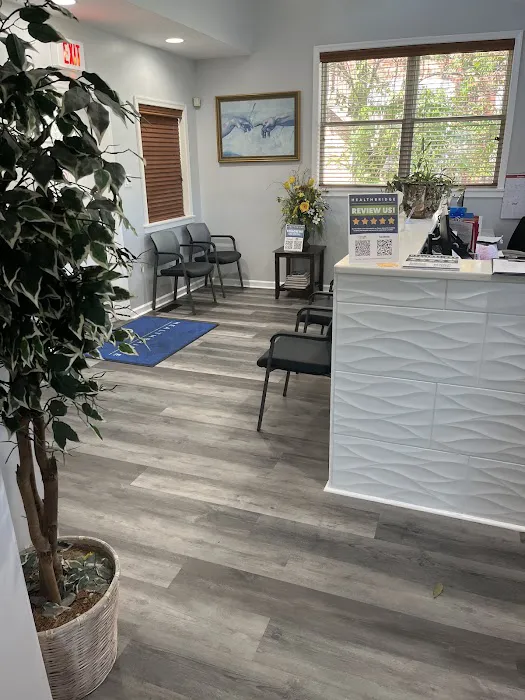 HealthBridge Chiropractic Picture 8