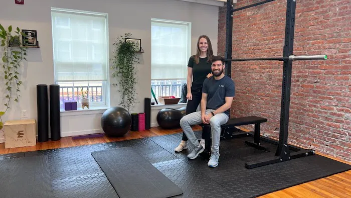 Momenta Chiropractic LLC Picture 1