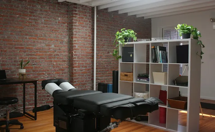 Momenta Chiropractic LLC Picture 2