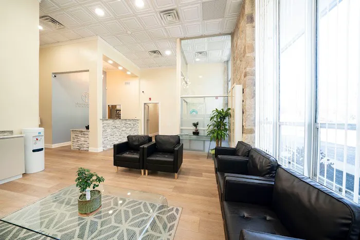 Kim Chiropractic & Rehab Center Picture 3