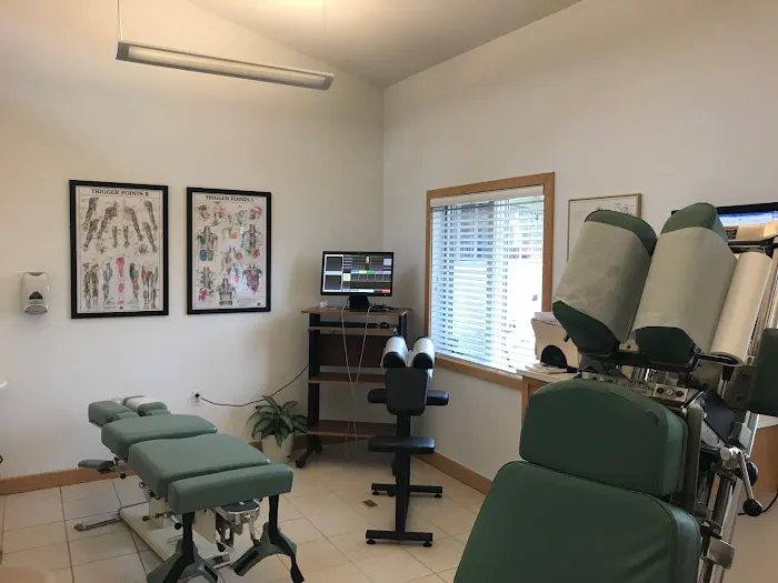 De Jesus Family Chiropractic Picture 3