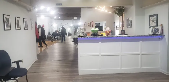 Maxcare Chiropractic Picture 1